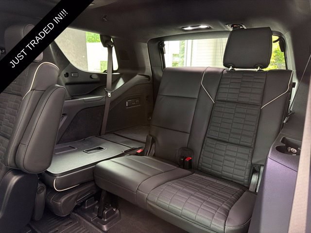 Used 2025 Cadillac Escalade V w/ LPO, ONYX Package AWD/4WD image 17