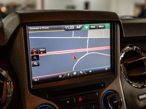 Used 2016 Ford F250 Lariat w/ Lariat Ultimate Package image 9