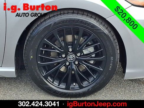 Used 2018 Toyota Camry XSE w/ Driver Assist Package image 8