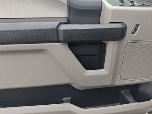Used 2019 Ford F250 XL w/ STX Appearance Package RWD image 12