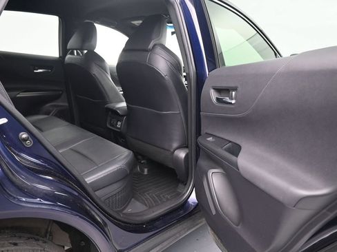 Used 2021 Toyota Venza Limited w/ Carpet Mat Package (TMS) AWD/4WD image 11