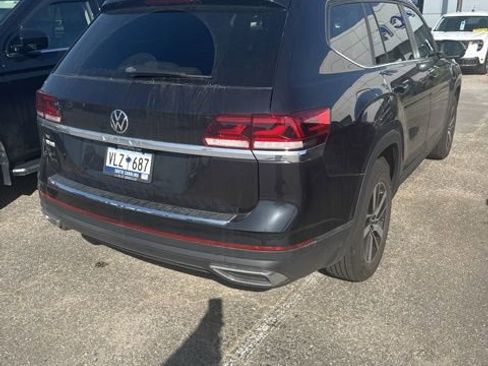 Used 2023 Volkswagen Atlas SE image 7