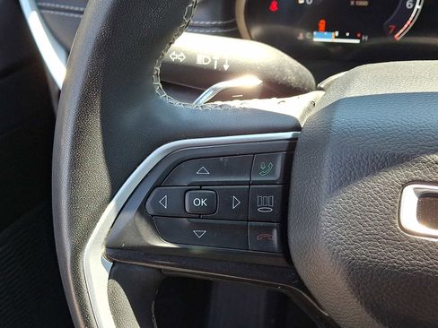 Used 2023 Jeep Grand Cherokee L Laredo AWD/4WD image 25