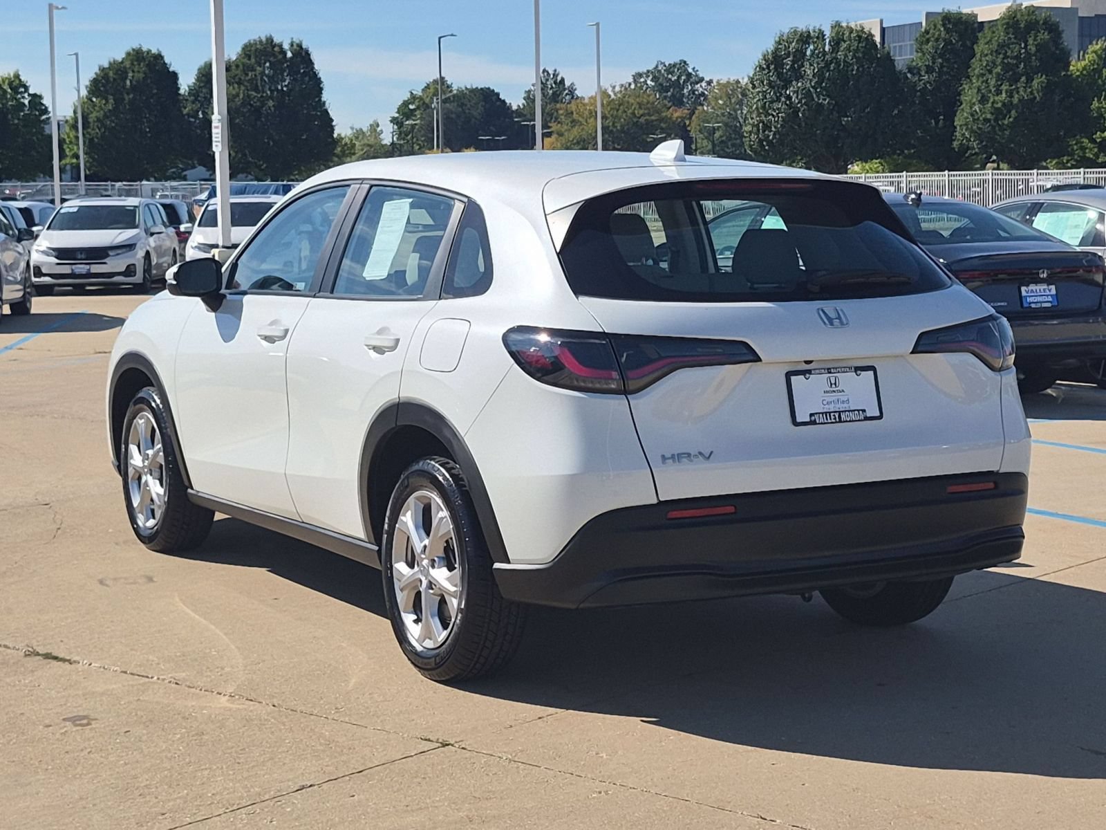 Used 2024 Honda HR-V LX image 9