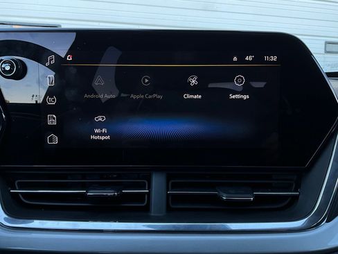 Used 2025 Chevrolet Trax LT image 26