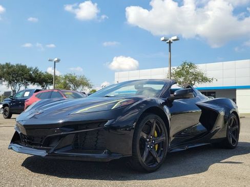 Used 2023 Chevrolet Corvette Z06 RWD image 16