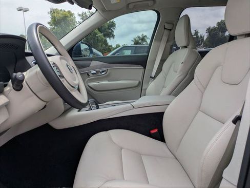 Used 2024 Volvo XC90 T8 Plus w/ Protection Package Premier AWD/4WD image 19