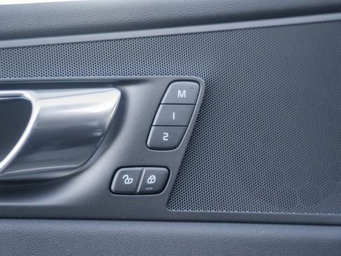 New 2026 Volvo XC60 T8 Plus w/ Protection Package Premier image 39