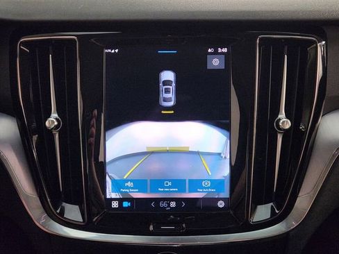 Used 2024 Volvo S60 B5 Core image 19