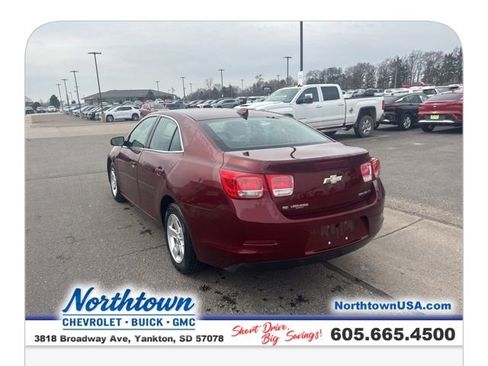 Used 2015 Chevrolet Malibu LT image 11