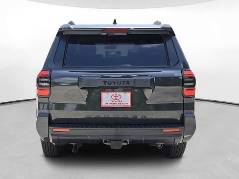 New 2026 Toyota 4Runner SR5 RWD image 5