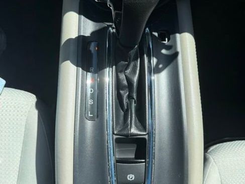 Used 2021 Honda HR-V LX image 25