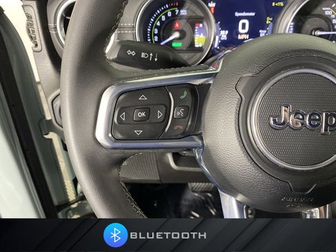 Used 2023 Jeep Wrangler Sahara image 24