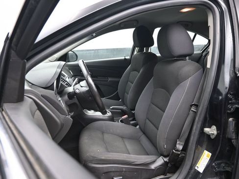 Used 2014 Chevrolet Cruze LT image 13