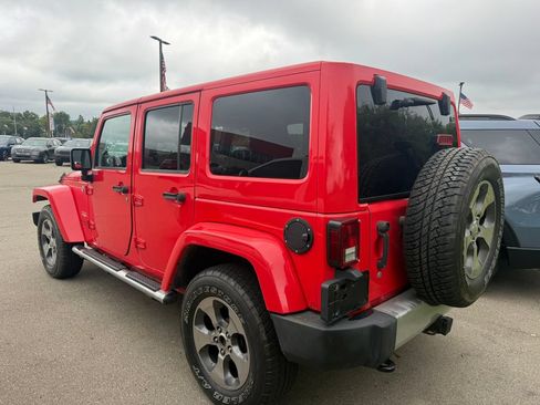 Used 2013 Jeep Wrangler Unlimited Sahara w/ Mopar Chrome Edition Group AWD/4WD image 4