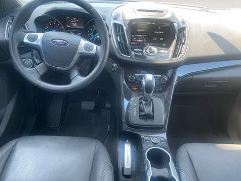 Used 2015 Ford Escape Titanium w/ Equipment Group 301A AWD/4WD image 10