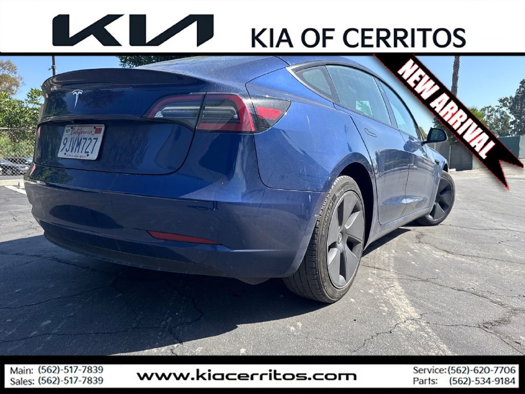 Used 2023 Tesla Model 3 Standard Range RWD image 4
