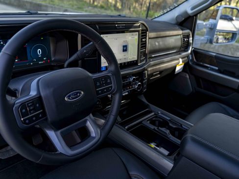 Used 2026 Ford F450 Lariat AWD/4WD image 27