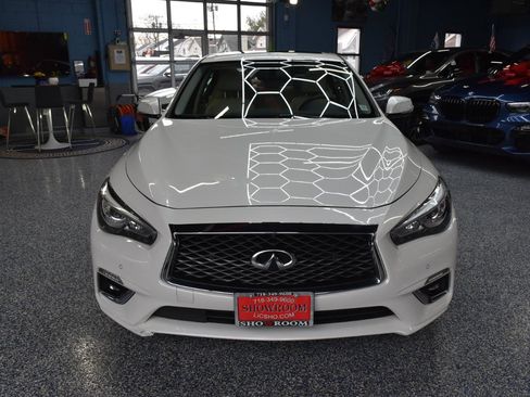 Used 2019 INFINITI Q50 Luxe w/ Essential Package (3.0T Luxe) image 11