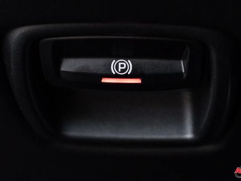 Used 2013 Porsche 911 Carrera RWD image 64