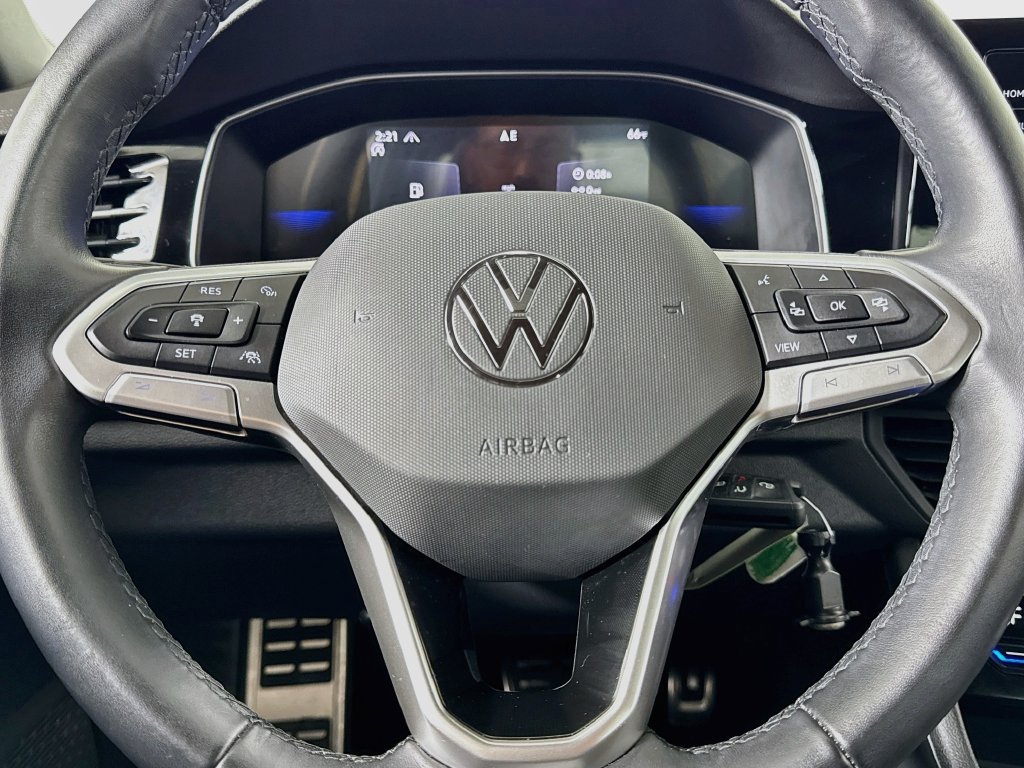 Used 2025 Volkswagen Jetta Sport FWD image 32