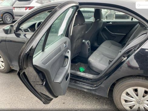 Used 2013 Volkswagen Jetta S FWD image 21