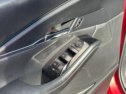 Certified 2025 MAZDA CX-30 AWD 2.5 S w/ Preferred Package image 11