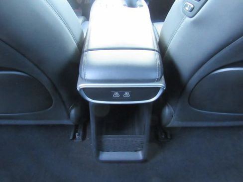 Used 2024 Genesis GV60 RWD image 31