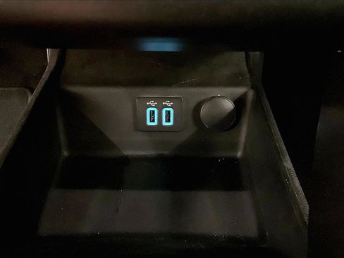 Used 2019 Ford Fusion SEL image 31