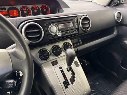 Used 2010 Scion xB image 17