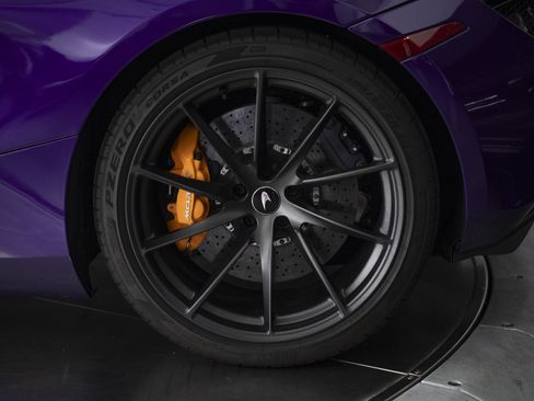 Used 2022 McLaren 720S Spider RWD image 31