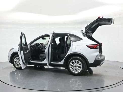 New 2025 Ford Escape Active image 32