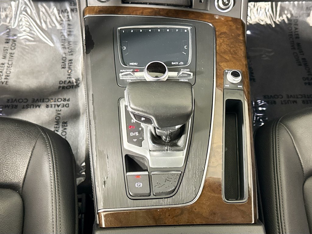 Used 2019 Audi Q5 2.0T Premium Plus w/ Premium Plus Package AWD/4WD image 19