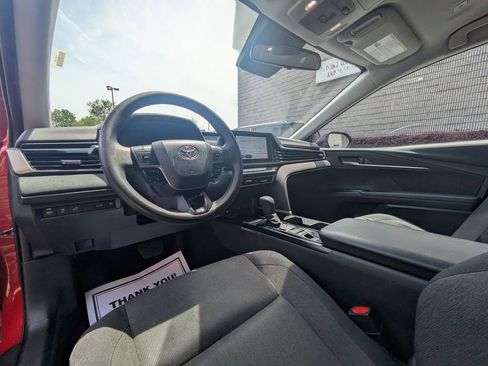 Used 2025 Toyota Camry LE FWD image 15
