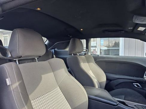 Used 2022 Dodge Challenger R/T w/ Blacktop Package image 16