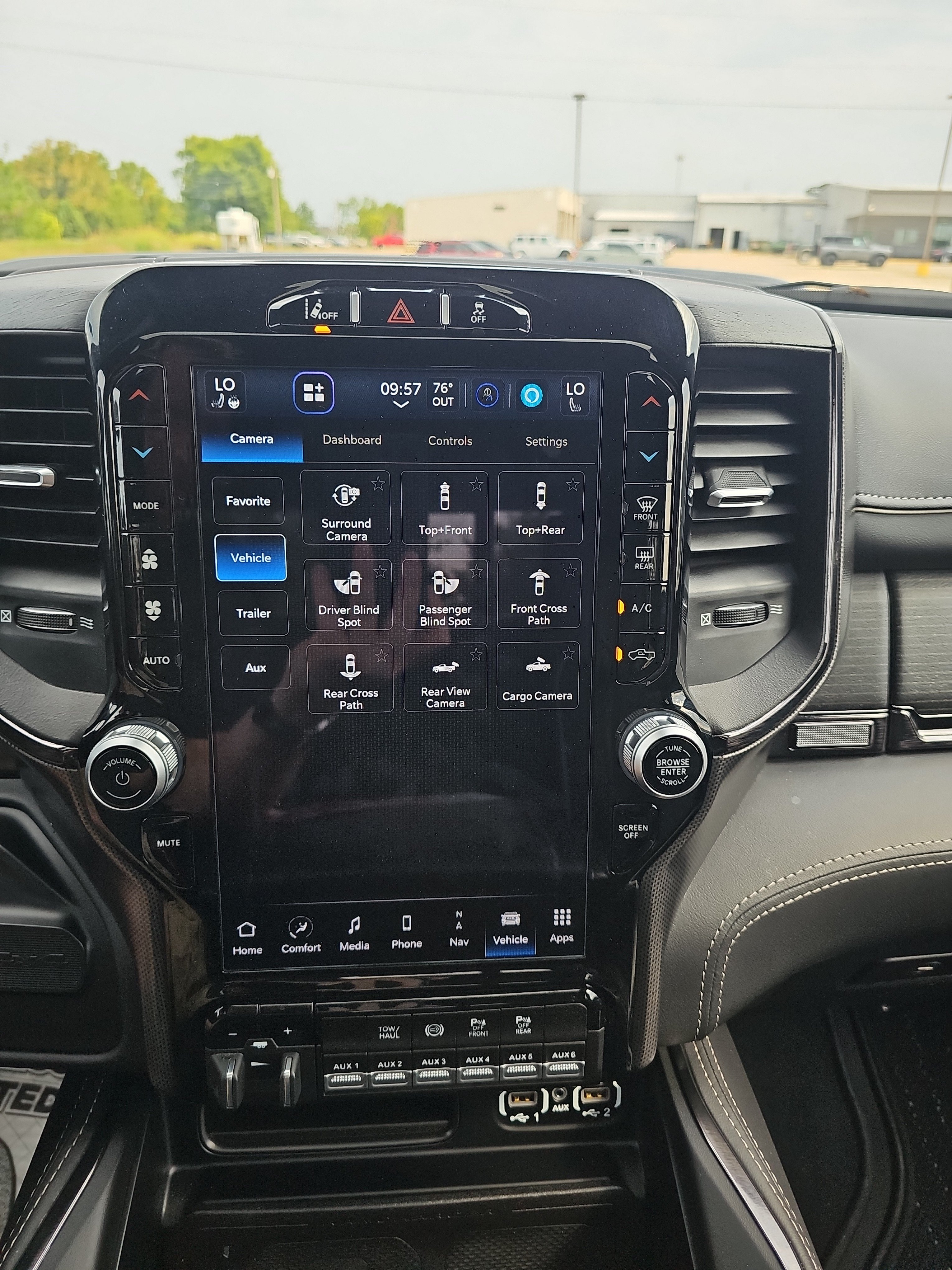 Used 2024 RAM 2500 Limited AWD/4WD image 34