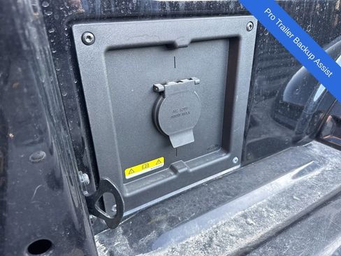 Used 2022 Ford F150 XLT w/ Equipment Group 302A High image 14