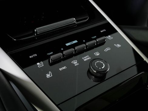 New 2026 Porsche Cayenne S AWD/4WD image 18