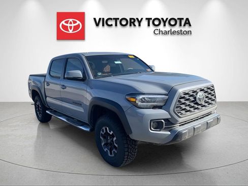 Used 2020 Toyota Tacoma TRD Off-Road image 2