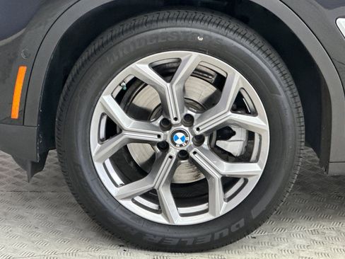 Certified 2024 BMW X4 xDrive30i w/ Premium Package AWD/4WD image 11