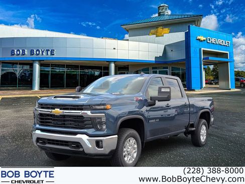 New 2026 Chevrolet Silverado 2500 LT AWD/4WD image 1