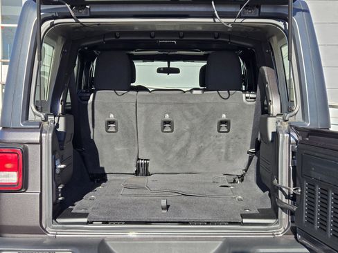 Certified 2021 Jeep Wrangler Unlimited Sport image 28