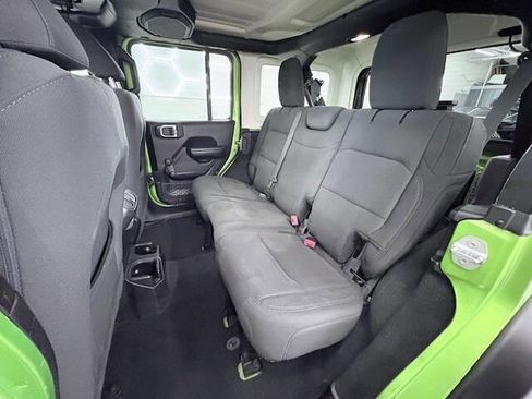 Used 2018 Jeep Wrangler Unlimited Sport image 10