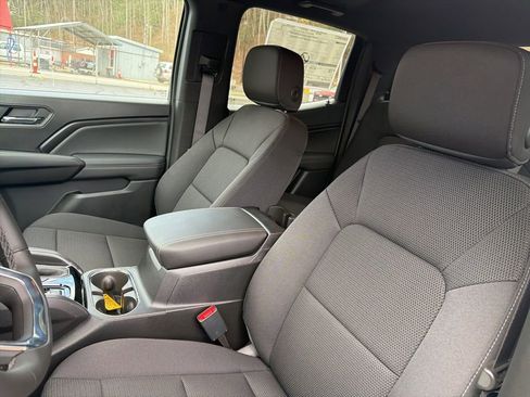 New 2026 GMC Canyon Elevation w/ Convenience Package image 9