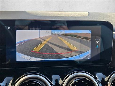 Used 2025 Mercedes-Benz GLA 250 4MATIC image 25