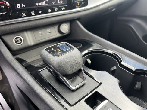 Used 2021 Nissan Rogue SV image 29