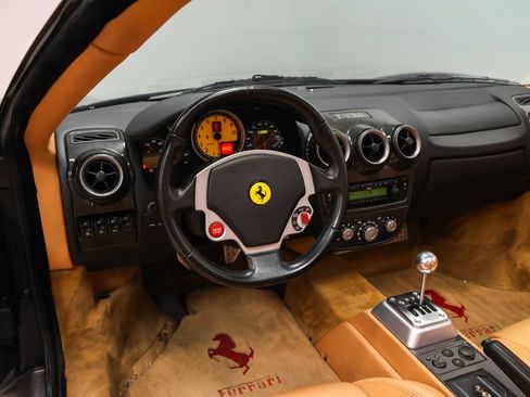 Used 2006 Ferrari F430 Spider RWD image 2
