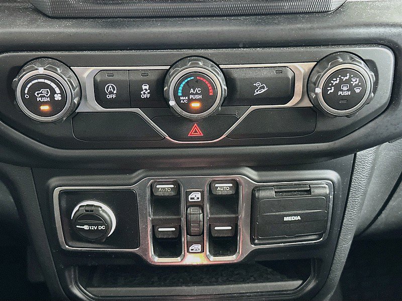 Used 2019 Jeep Wrangler Unlimited Sport S AWD/4WD image 16