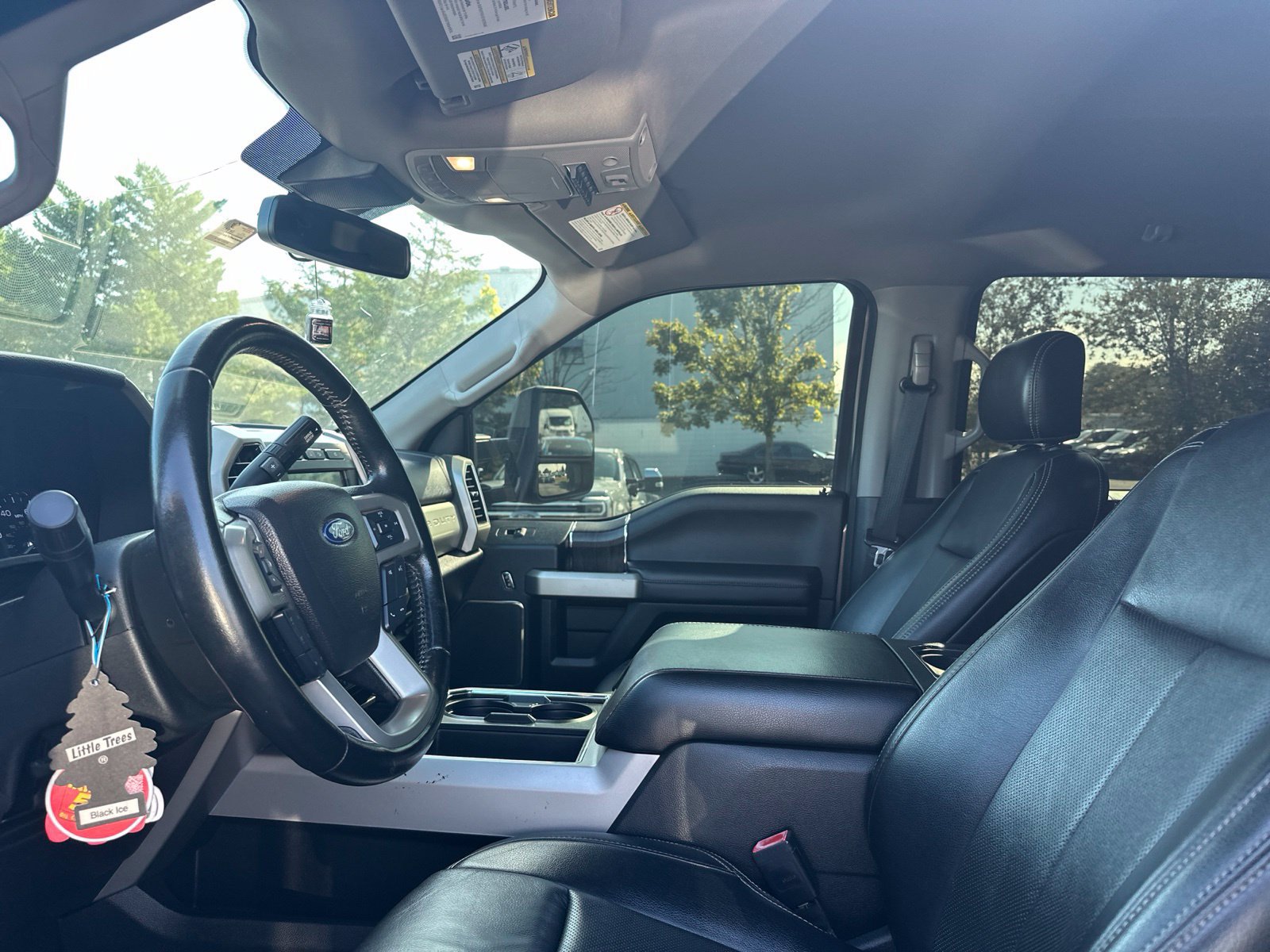 Used 2021 Ford F250 Lariat w/ Lariat Value Package AWD/4WD image 10