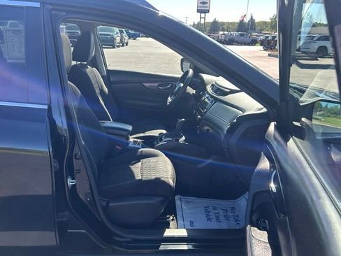 Used 2020 Nissan Rogue SV AWD/4WD image 39